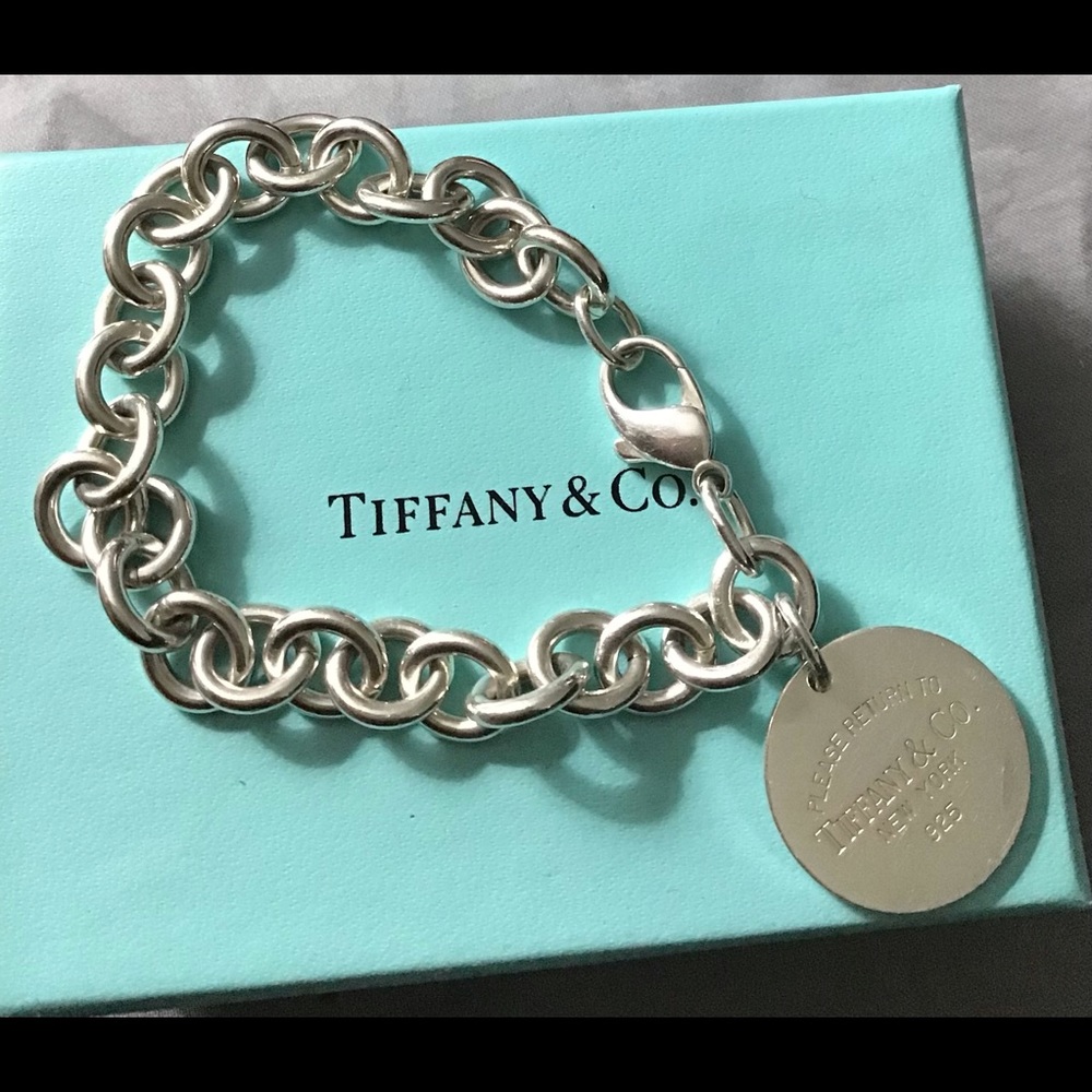 Tiffany & Co. Return to Tiffany Round Tag Charm Bracelet Silver